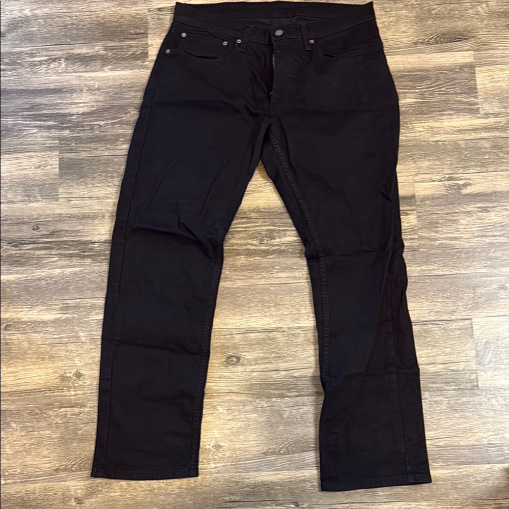 Levi's Black Straight Jeans Timeless Design